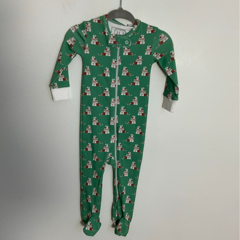 Lila + Hayes Santa's Helper Pajamas size 0-3mo NWT